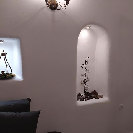Mentoras' Complex Appartement Emporio  Buitenkant foto