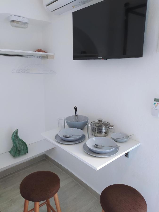 Mentoras' Complex Appartement Emporio  Buitenkant foto