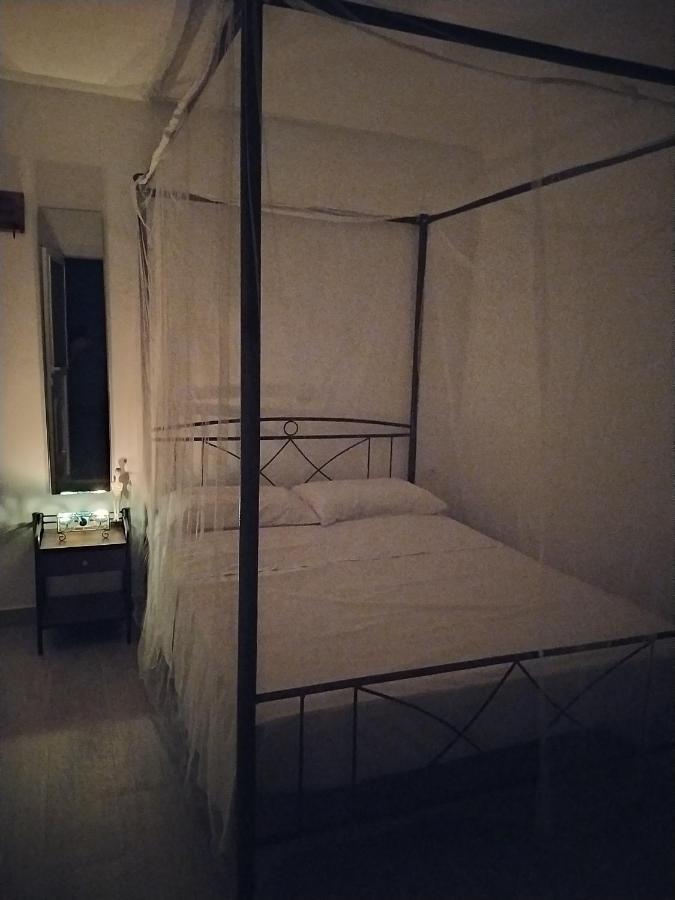Mentoras' Complex Appartement Emporio  Buitenkant foto